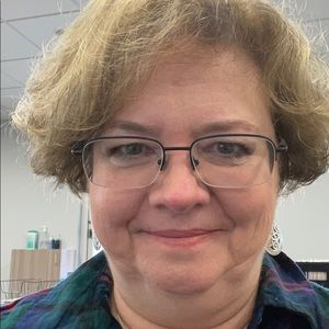 Meet your Posher, Nancy